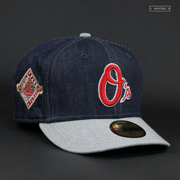 Cincinnati Reds DENIM Fitted Hat by New Era - navy