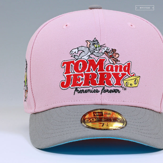 TOM AND JERRY™ 85TH ANNIVERSARY FRENEMIES FOREVER PALE PINK NEW ERA FITTED CAP